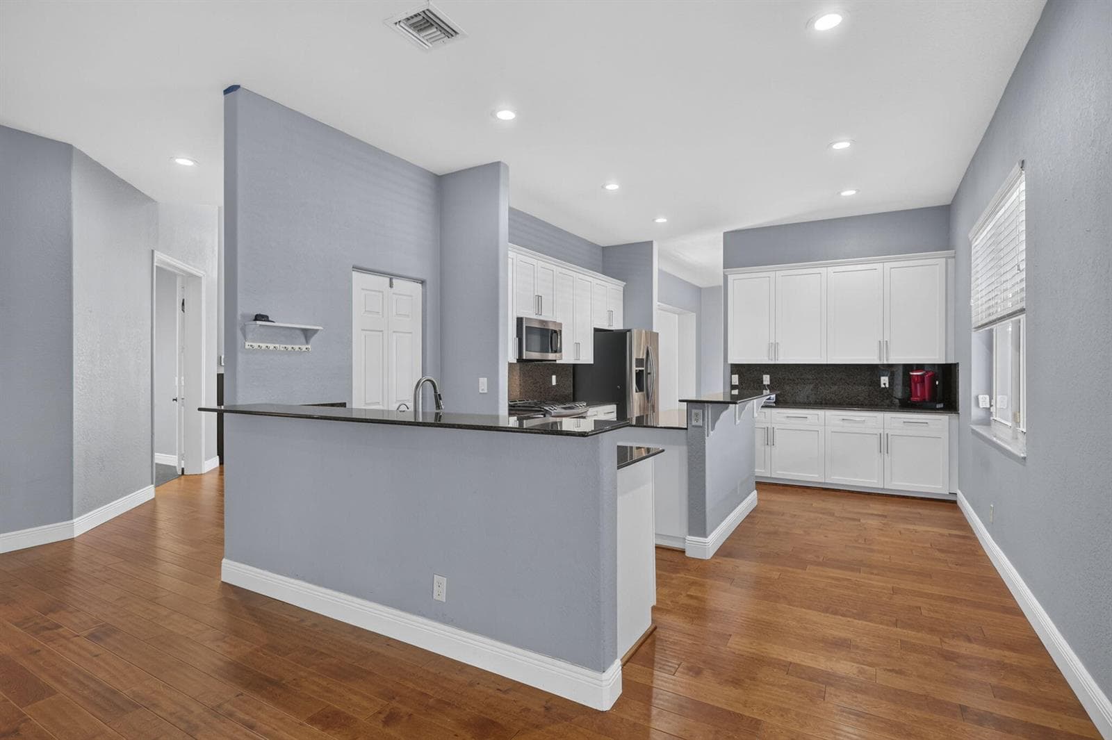 22-web-or-mls-BS1A4241