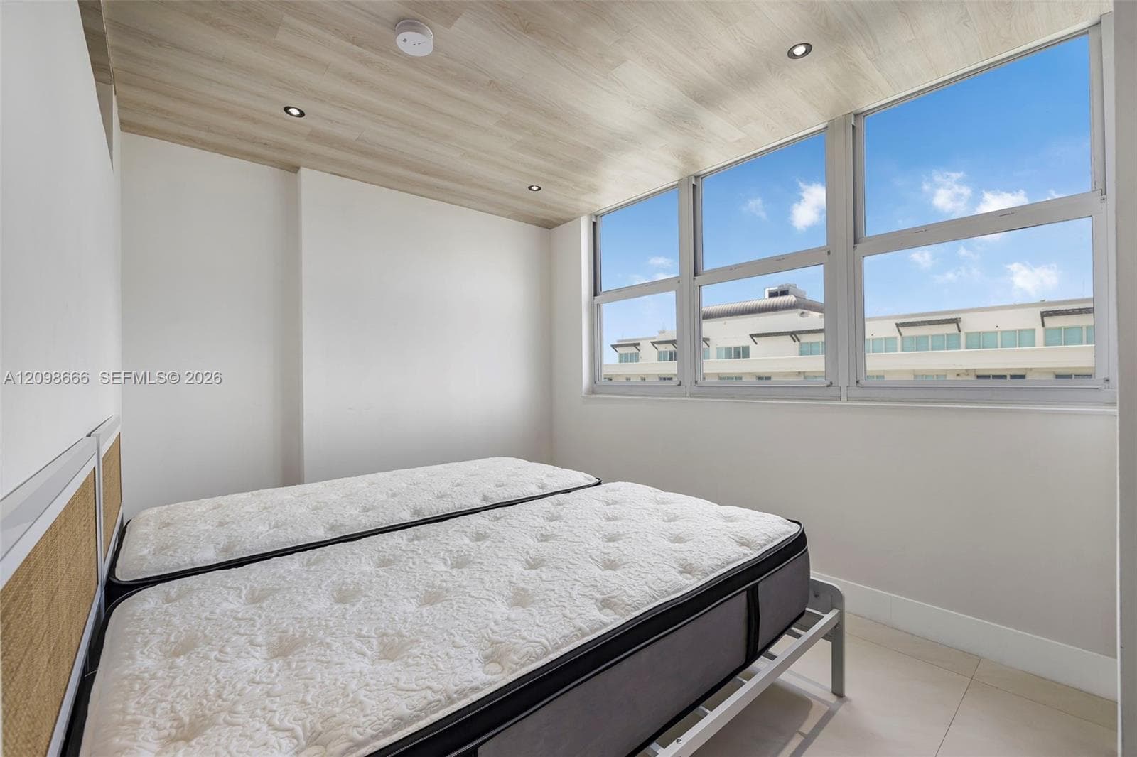 9500 OCEANS CONDO · #1209 in Surfside - Photo 14