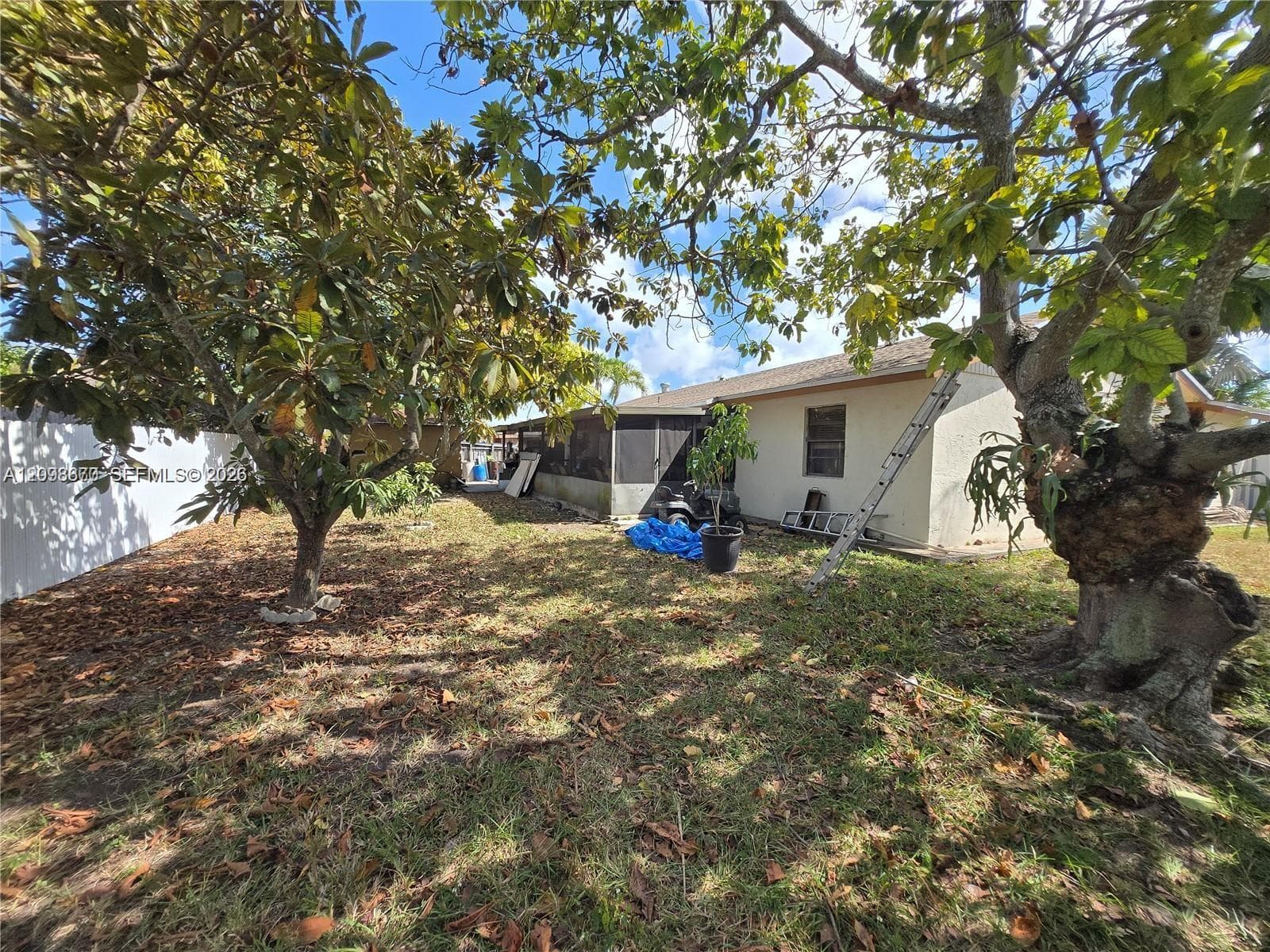 13377 SW 46th Ln photo 9