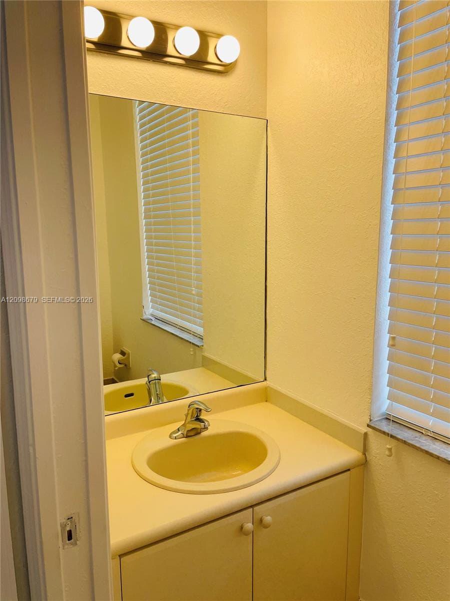 2847 SE 15th Rd #80 photo 8