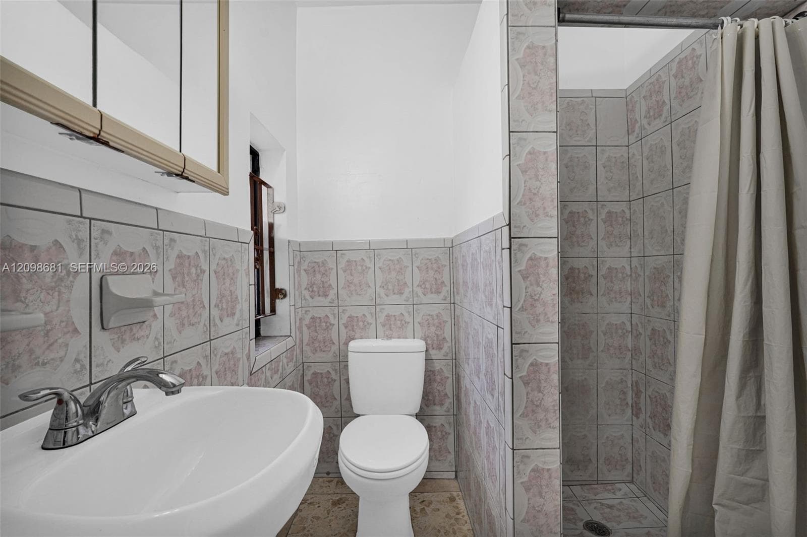 520 NW 49th St #1 photo 23