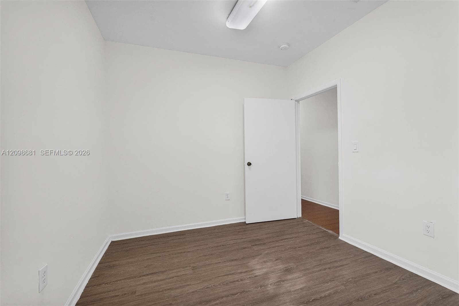 520 NW 49th St #1 photo 26