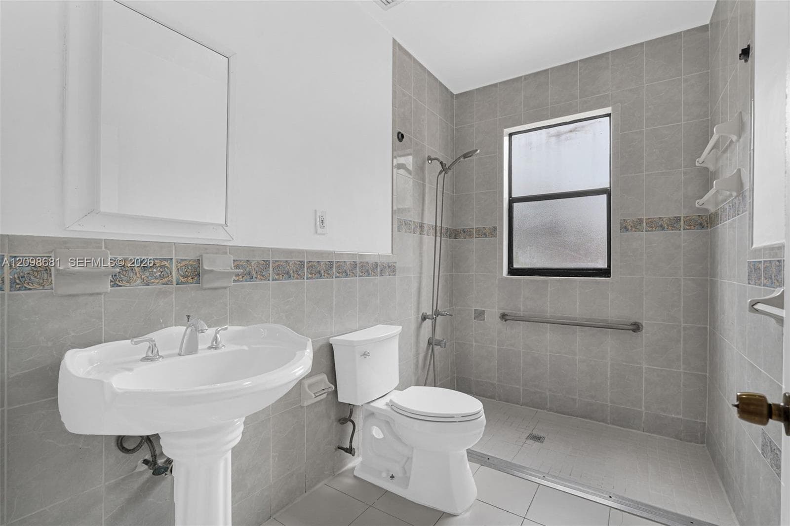 520 NW 49th St #1 photo 32