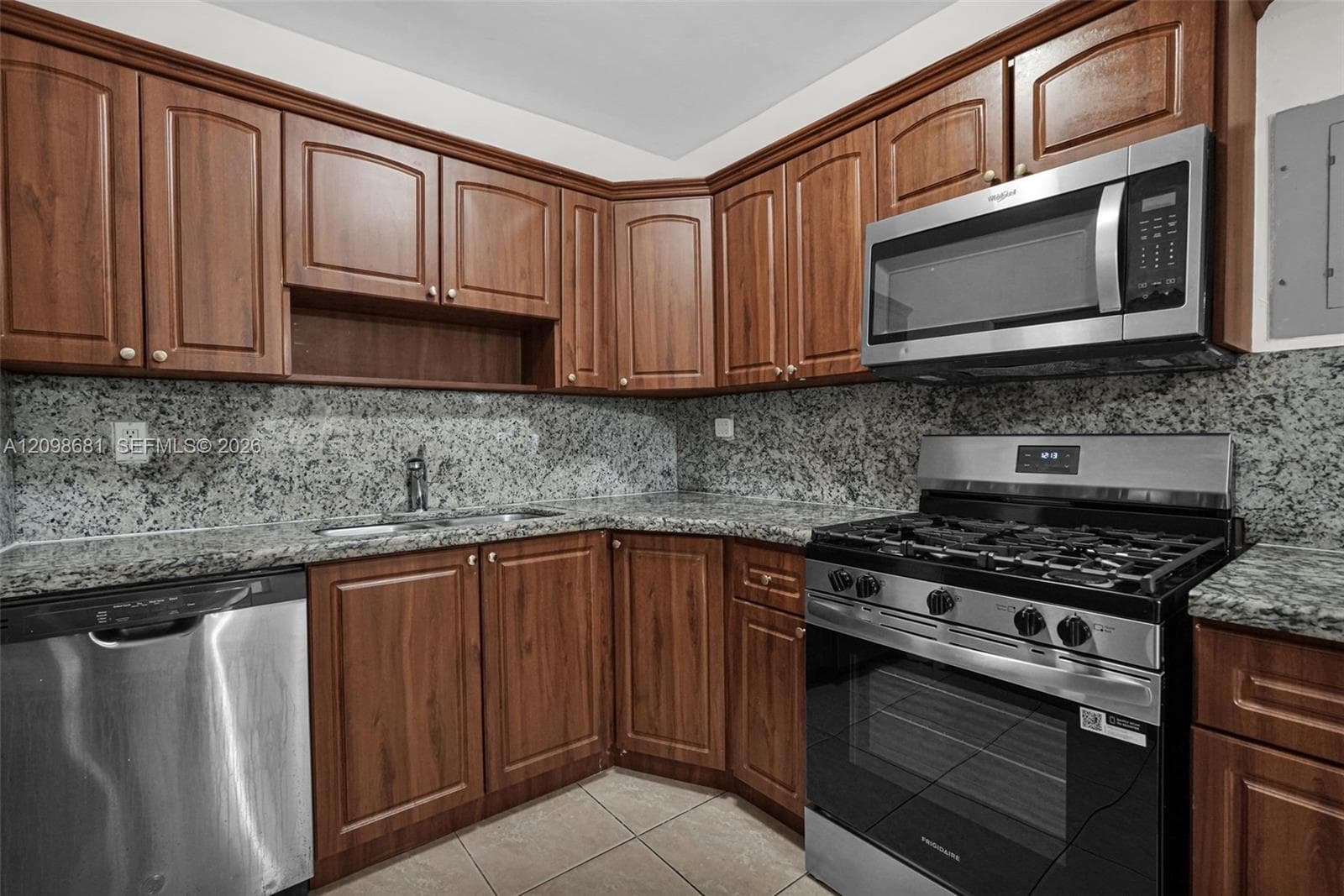 520 NW 49th St #1 photo 40