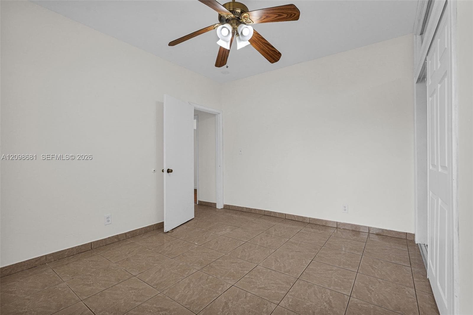 520 NW 49th St #1 photo 35