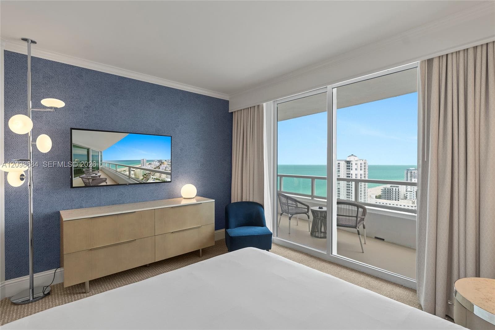 Fontainebleau Tresor · #2612 in Miami Beach - Photo 9