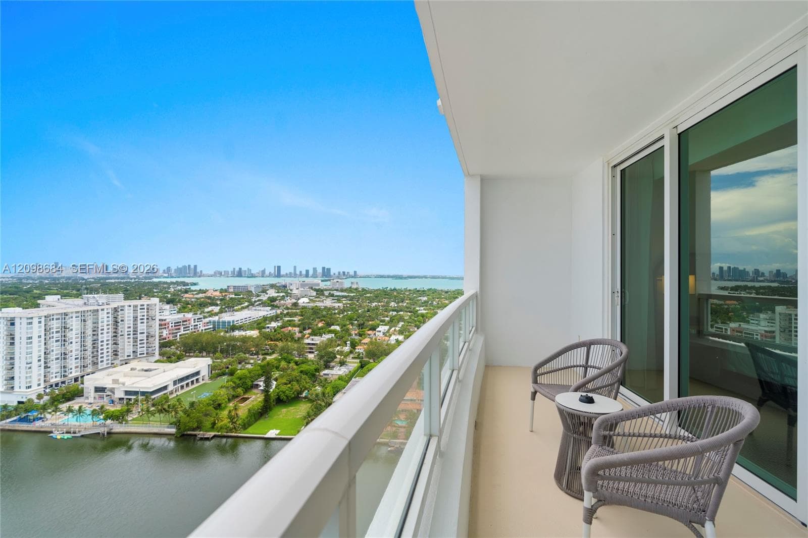 Fontainebleau Tresor · #2612 in Miami Beach - Photo 8