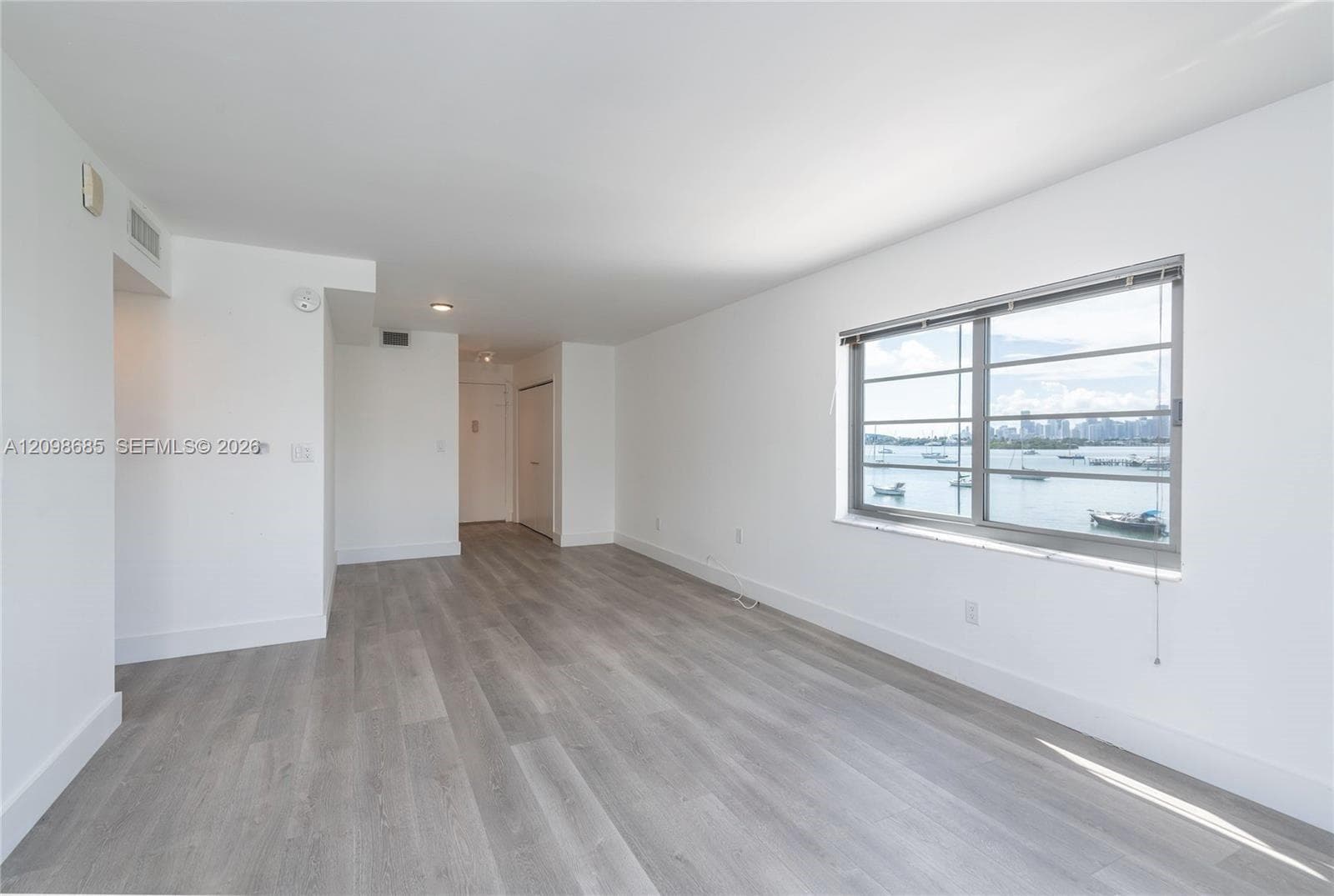 LINCOLN BAY TOWERS CONDO · #401 in Miami Beach - Photo 6