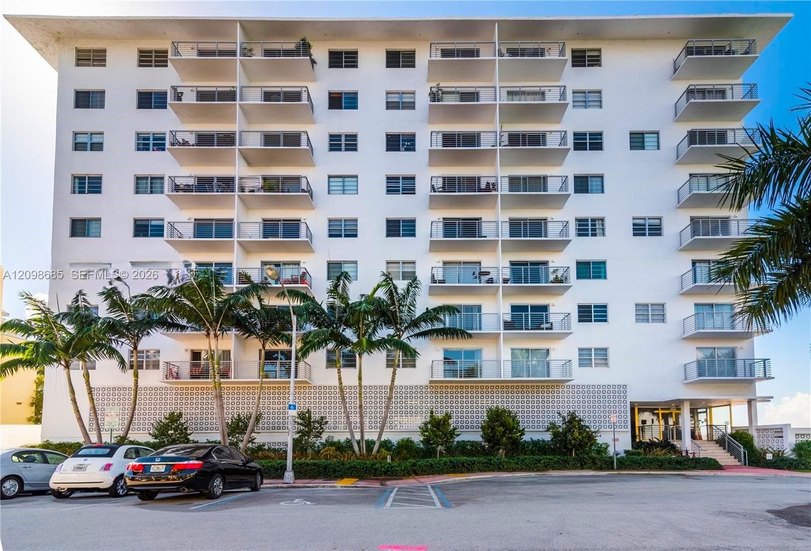 LINCOLN BAY TOWERS CONDO · #401 in Miami Beach - Photo 13