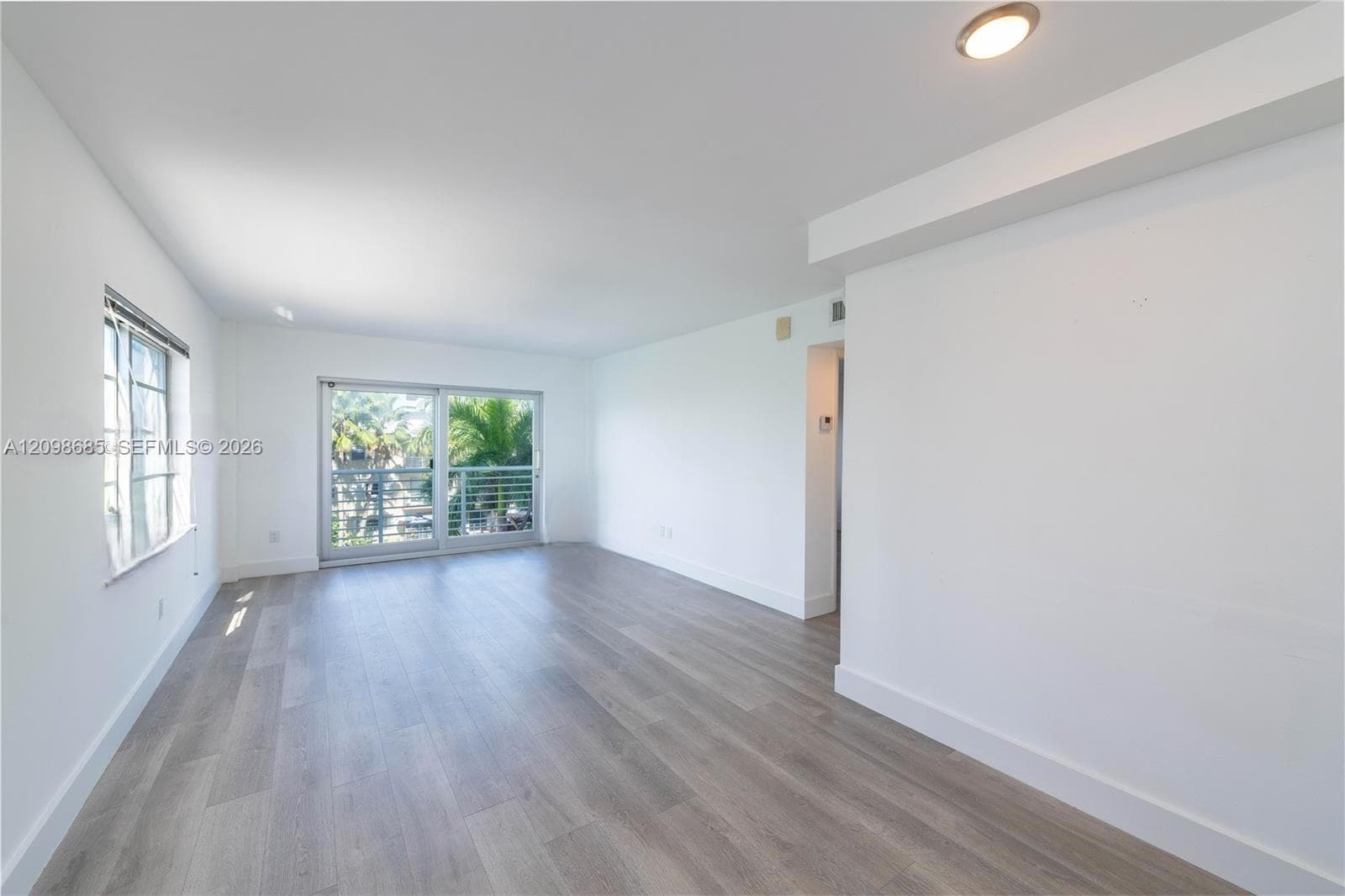 LINCOLN BAY TOWERS CONDO · #401 in Miami Beach - Photo 5