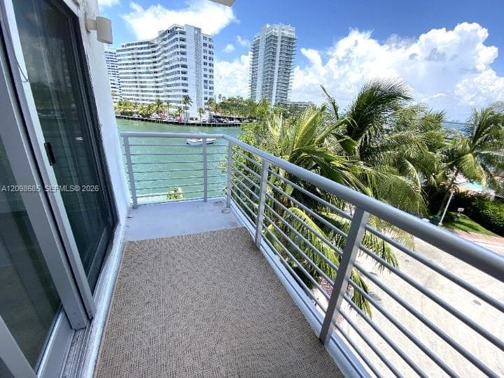 LINCOLN BAY TOWERS CONDO · #401 in Miami Beach - Photo 4