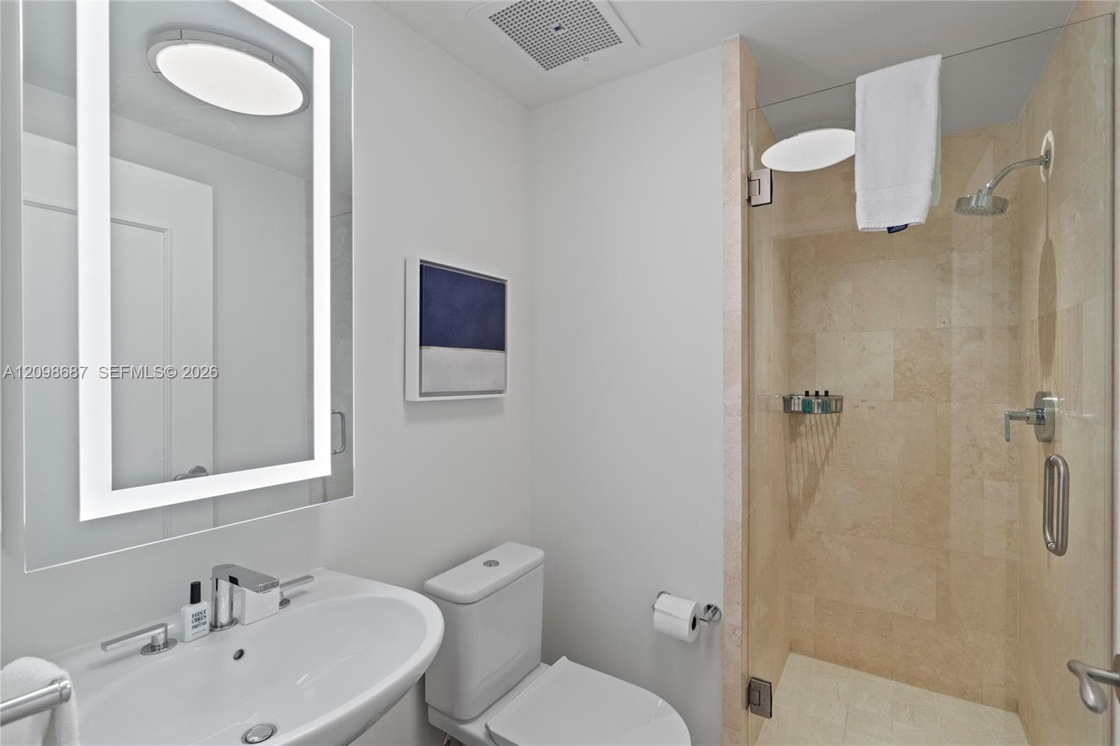 2nd bathroom - 2612