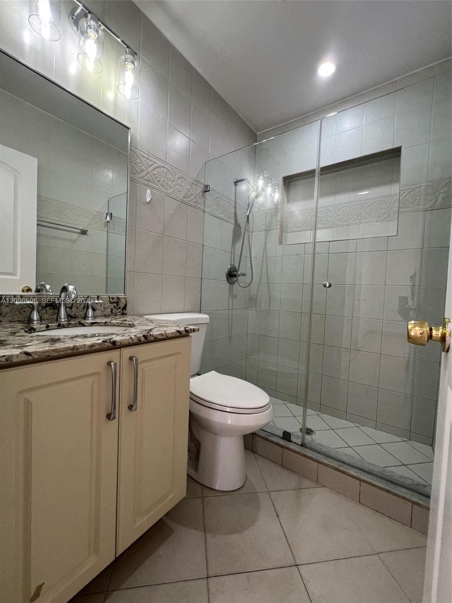 69 E 50th Pl photo 17