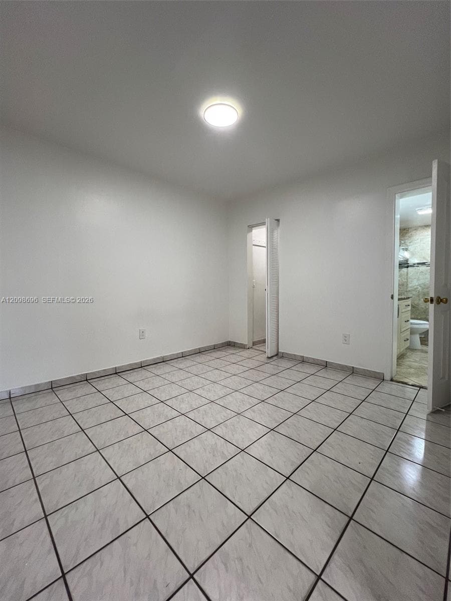 69 E 50th Pl photo 15