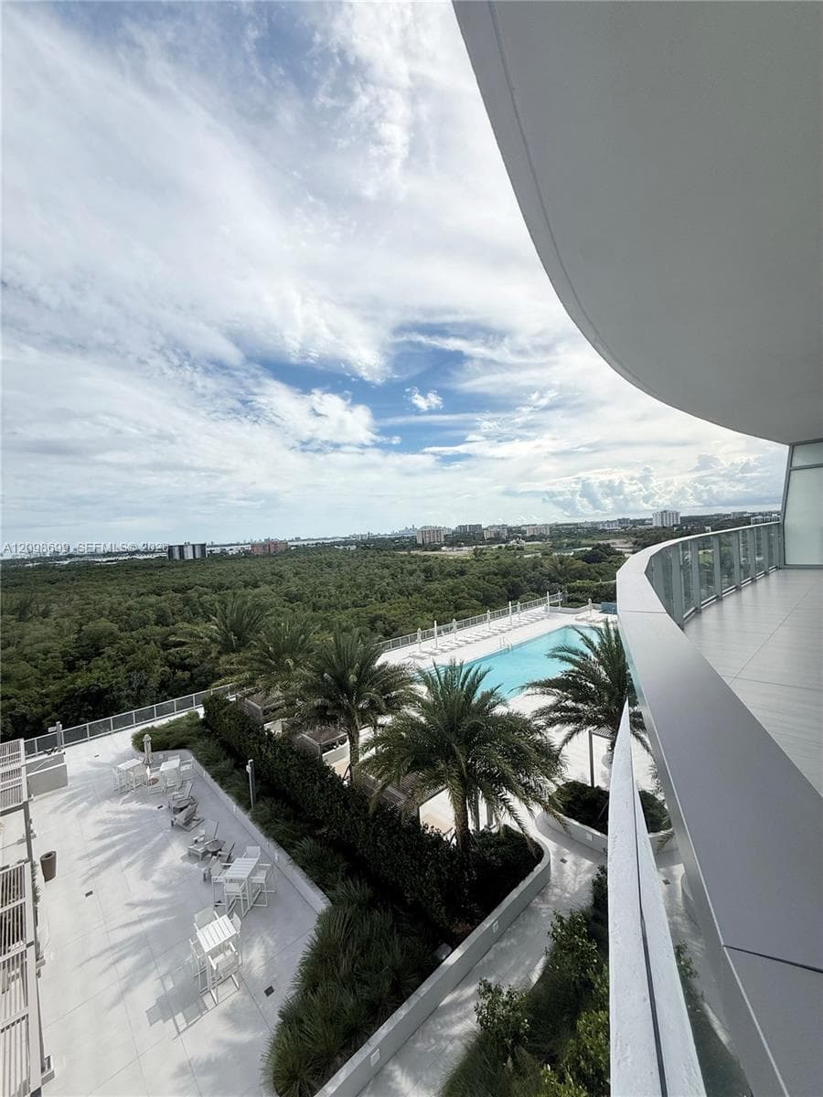 One Park Tower · #901 in North Miami - Photo 27