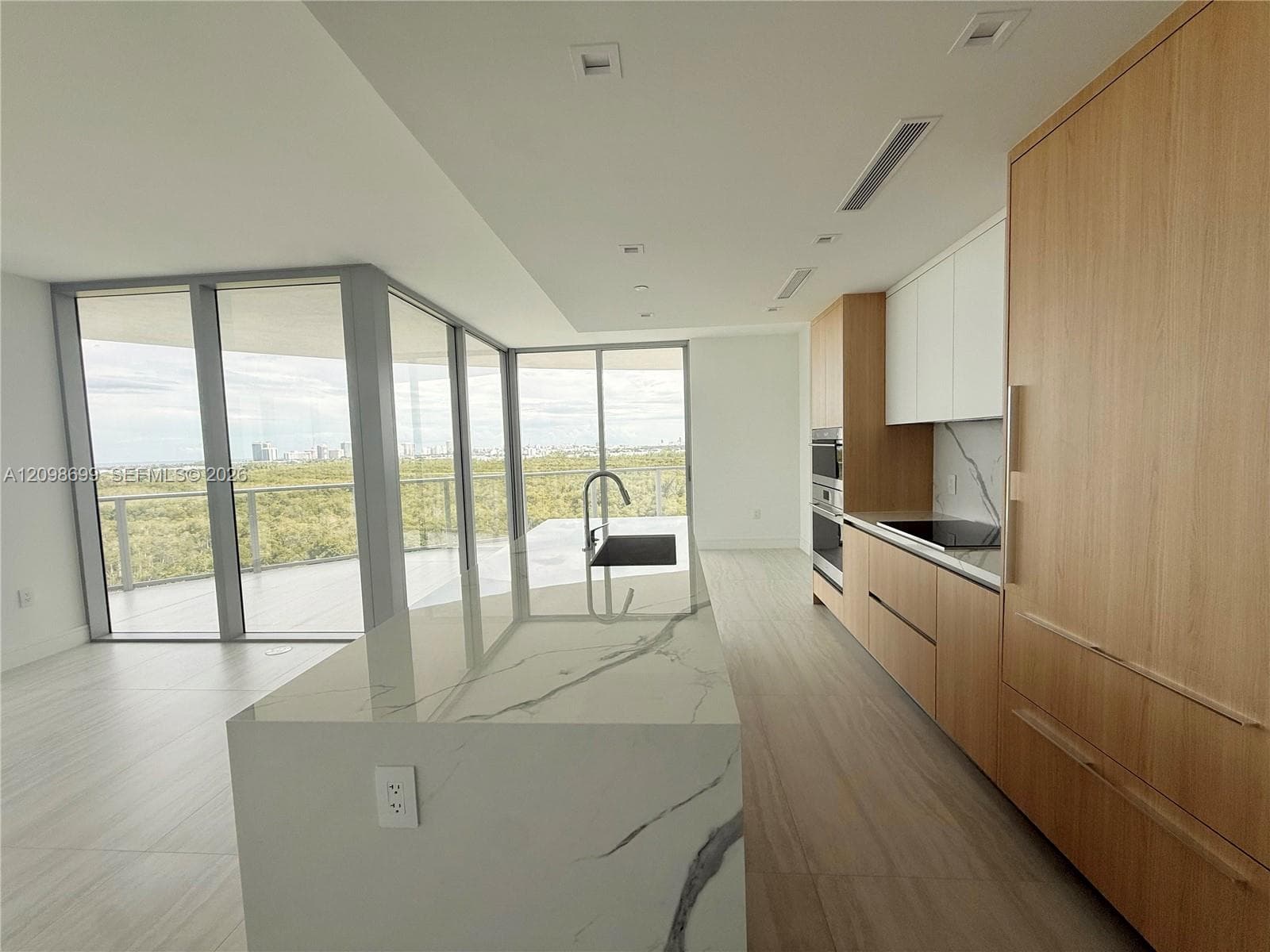 One Park Tower · #901 in North Miami - Photo 6