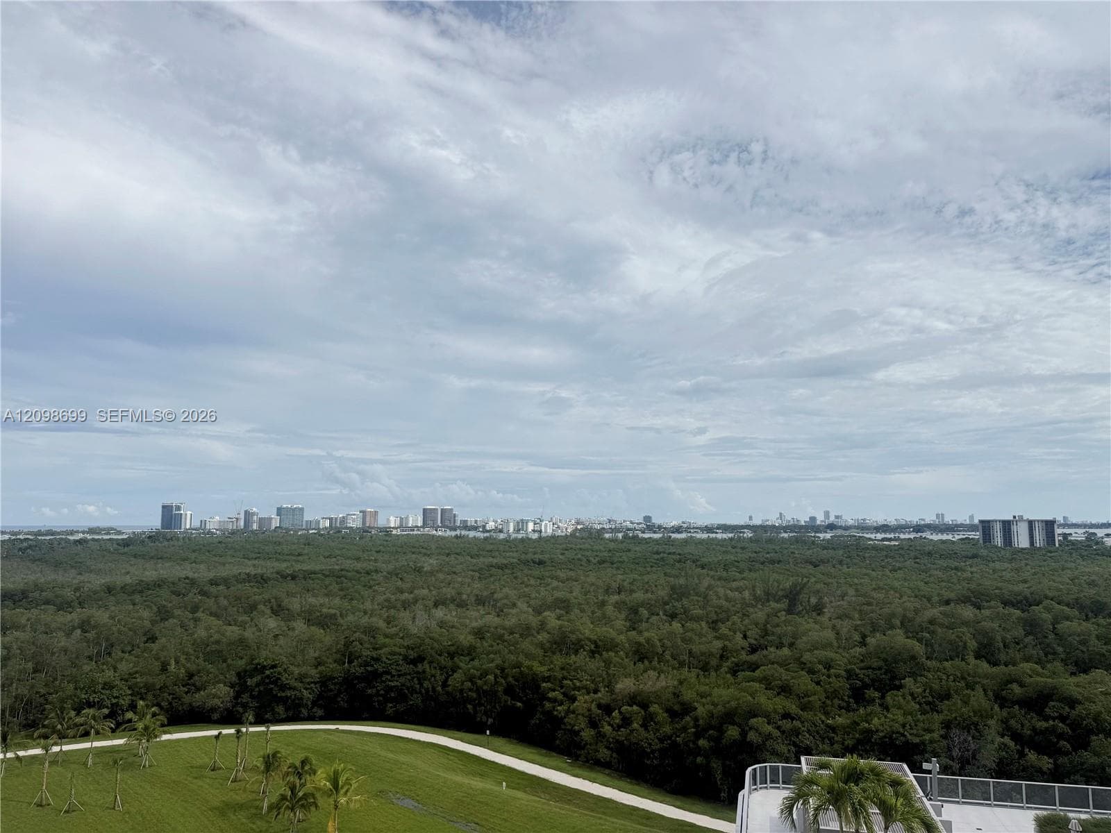 One Park Tower · #901 in North Miami - Photo 3