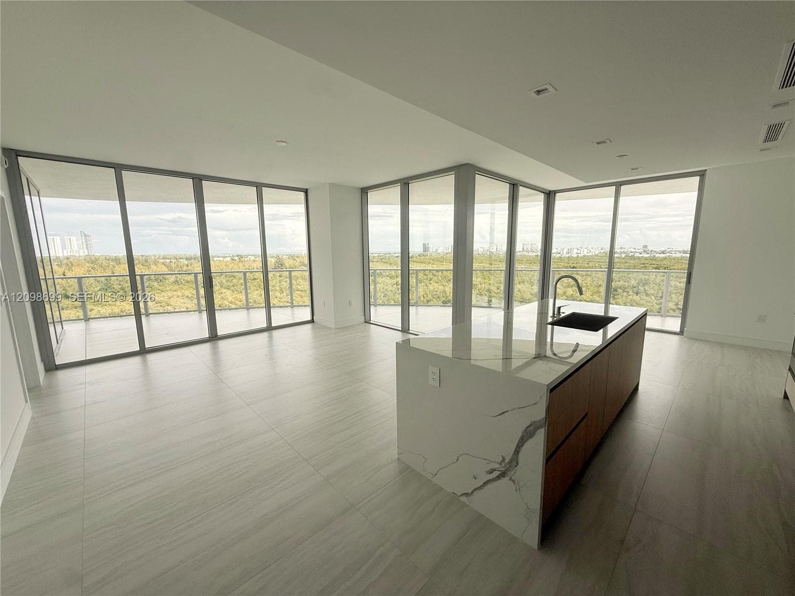One Park Tower · #901 in North Miami - Photo 9
