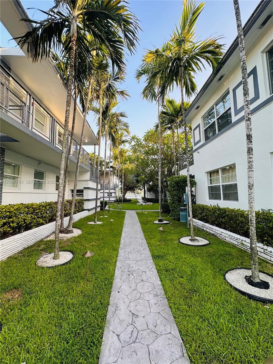OCEANSIDE SEC ISLE OF NOR · #7 in Miami Beach - Photo 24
