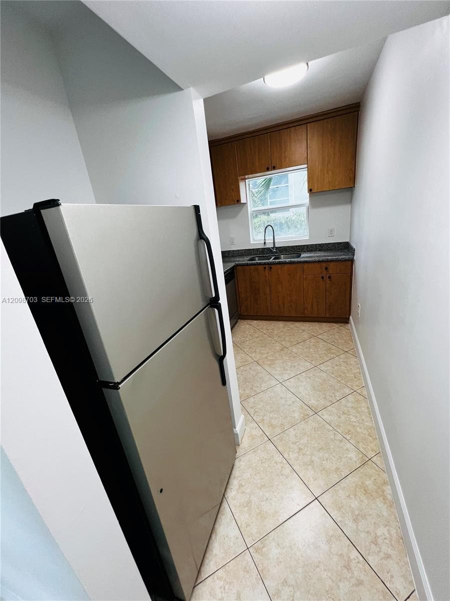OCEANSIDE SEC ISLE OF NOR · #7 in Miami Beach - Photo 11