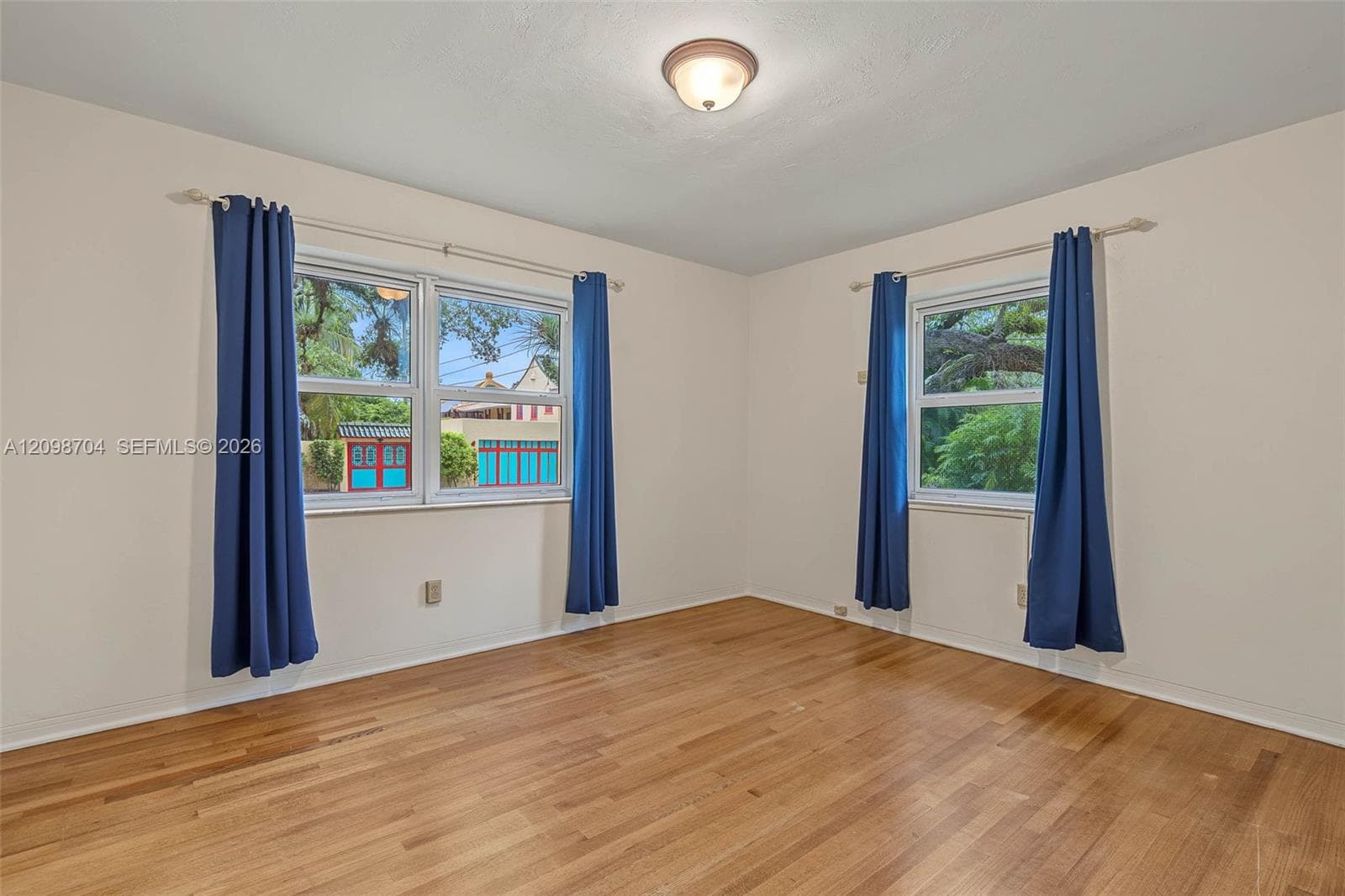 508 N Castania Ave photo 9