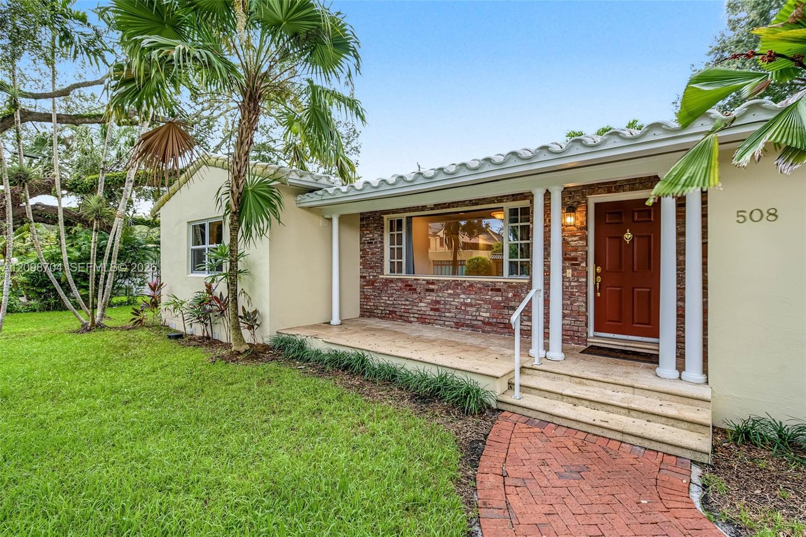508 N Castania Ave photo 4