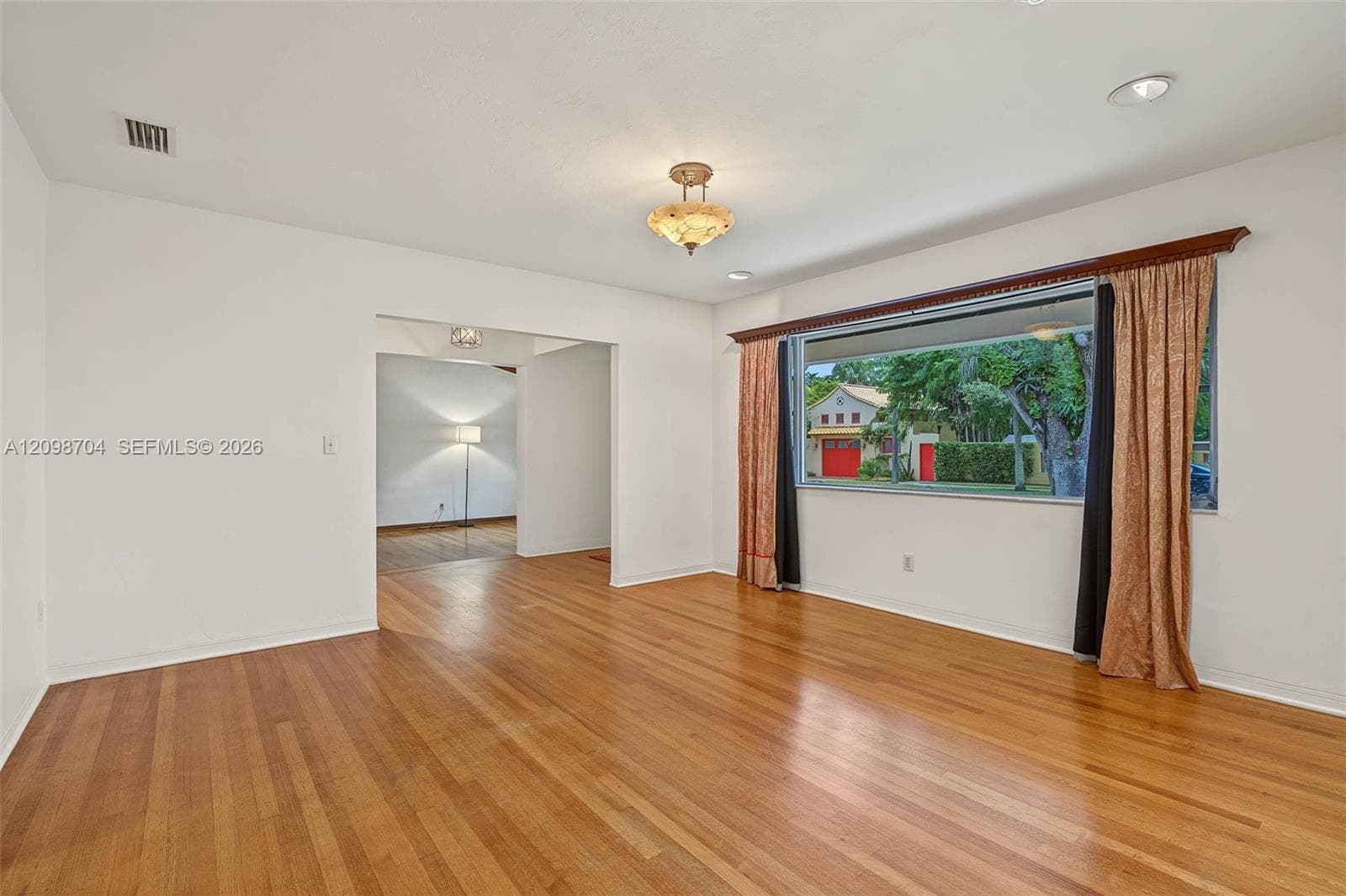 508 N Castania Ave photo 8