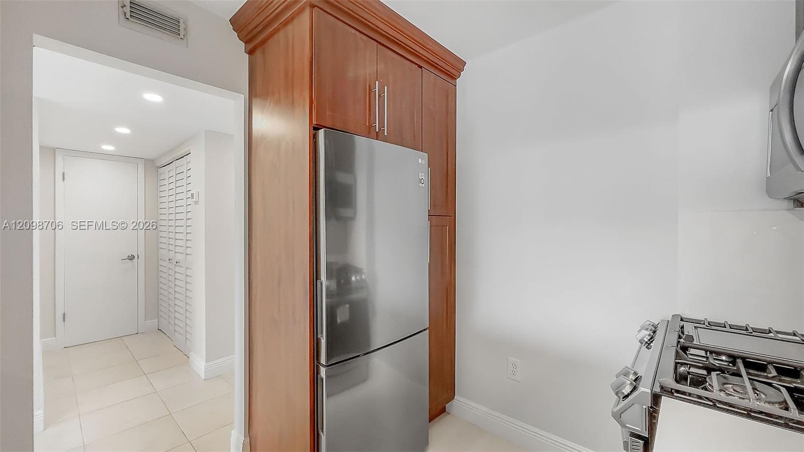 VILLAGE AT THE FALLS COND · #B-412 in Miami - Photo 6