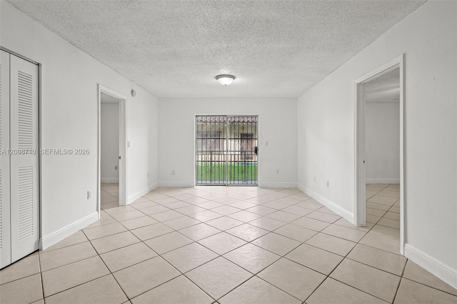 SUNSET VILLAS CONDO · #104-2 in Miami - Photo 4