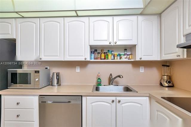 OCEANVIEW BUILDING CONDO · #1624 in Sunny Isles Beach - Photo 5