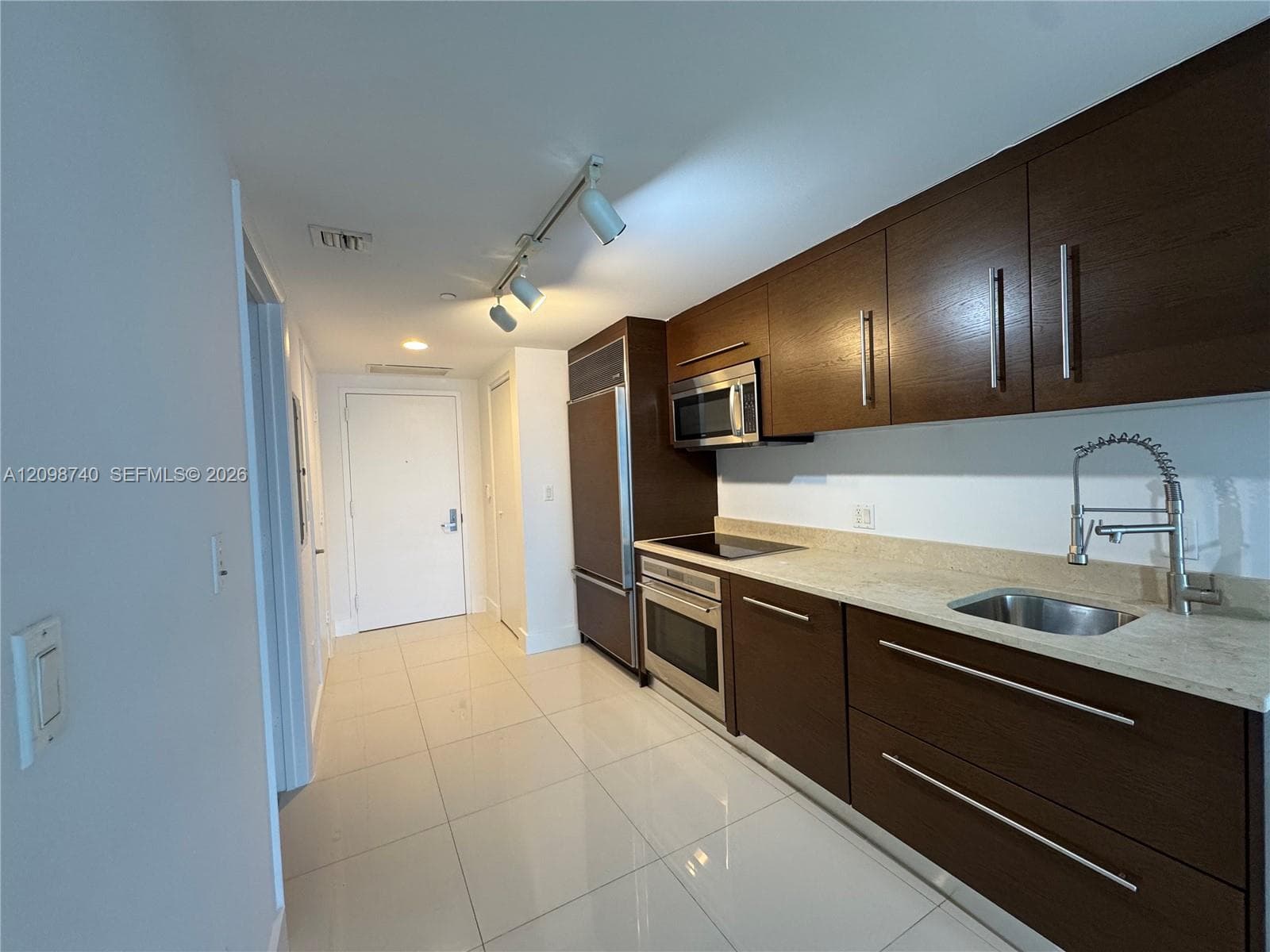 Icon Brickell I · #3808 in Miami - Photo 12
