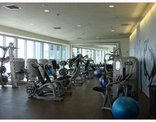 Icon Brickell I · #3808 in Miami - Photo 21