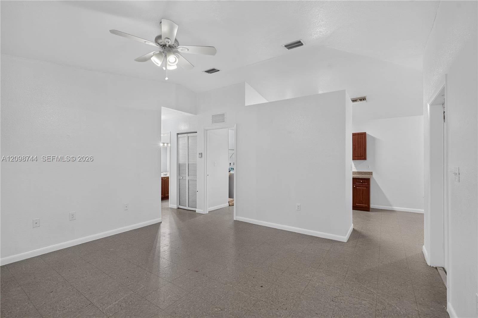 17290 SW 103rd Ave photo 7