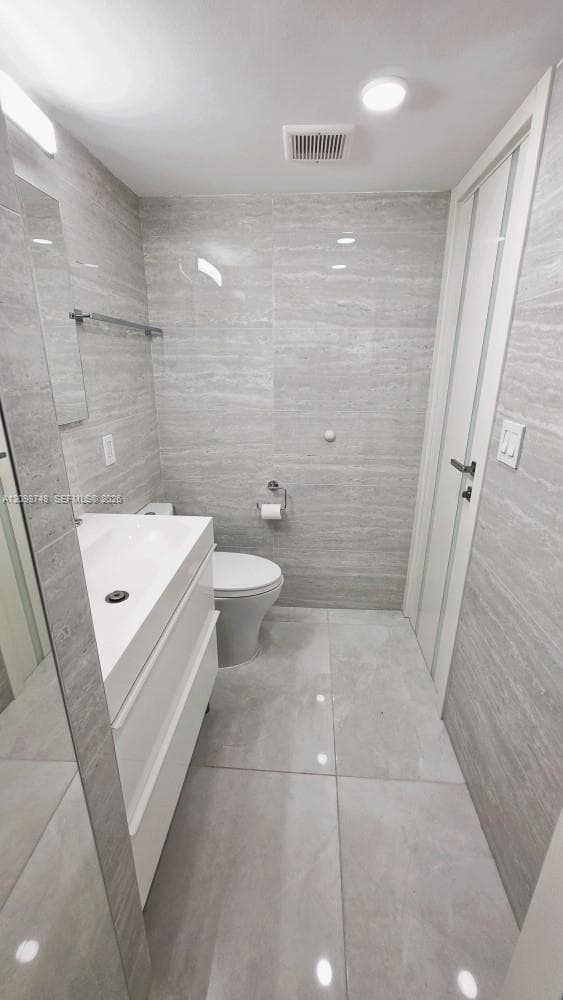 Parker Plaza · #2117 in Hallandale Beach - Photo 6