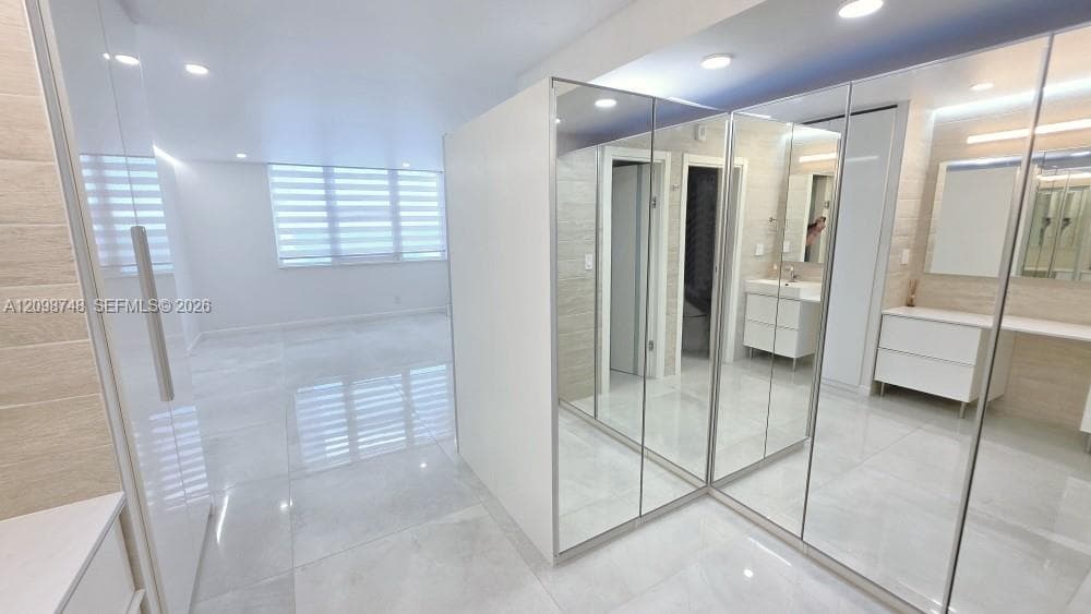 Parker Plaza · #2117 in Hallandale Beach - Photo 3