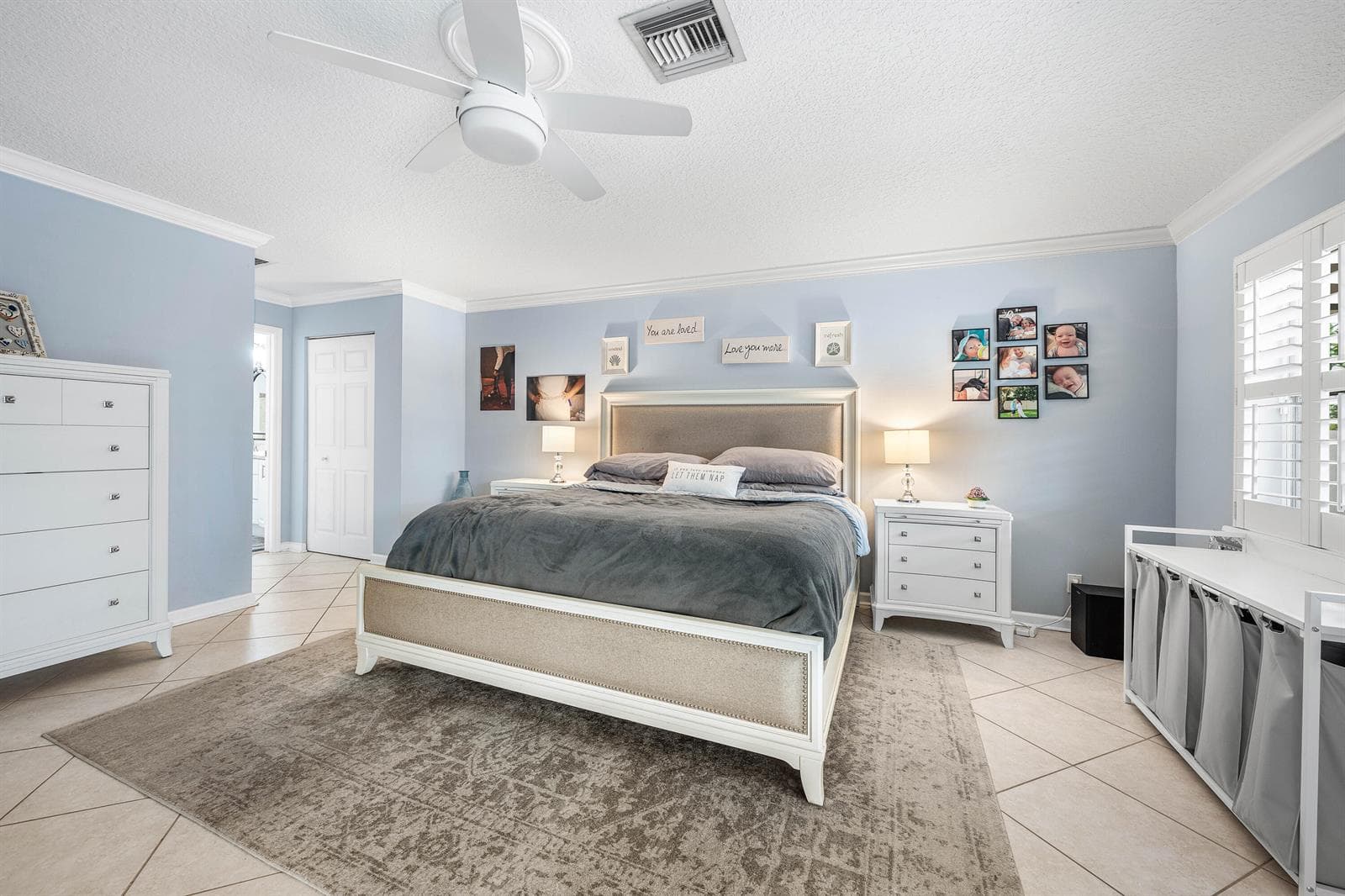 024-12685BucklandStreet-Wellington-FL-33