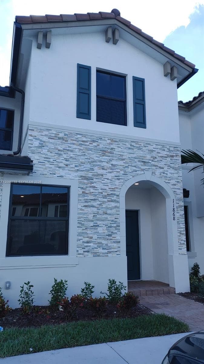 11868 SW 247th Ter photo 2