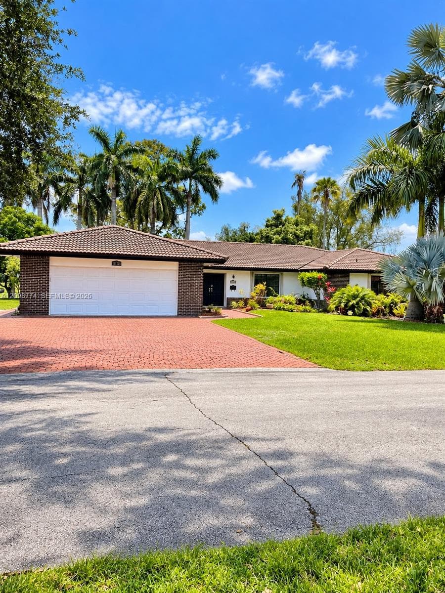 19265 E Saint Andrews Dr photo 2