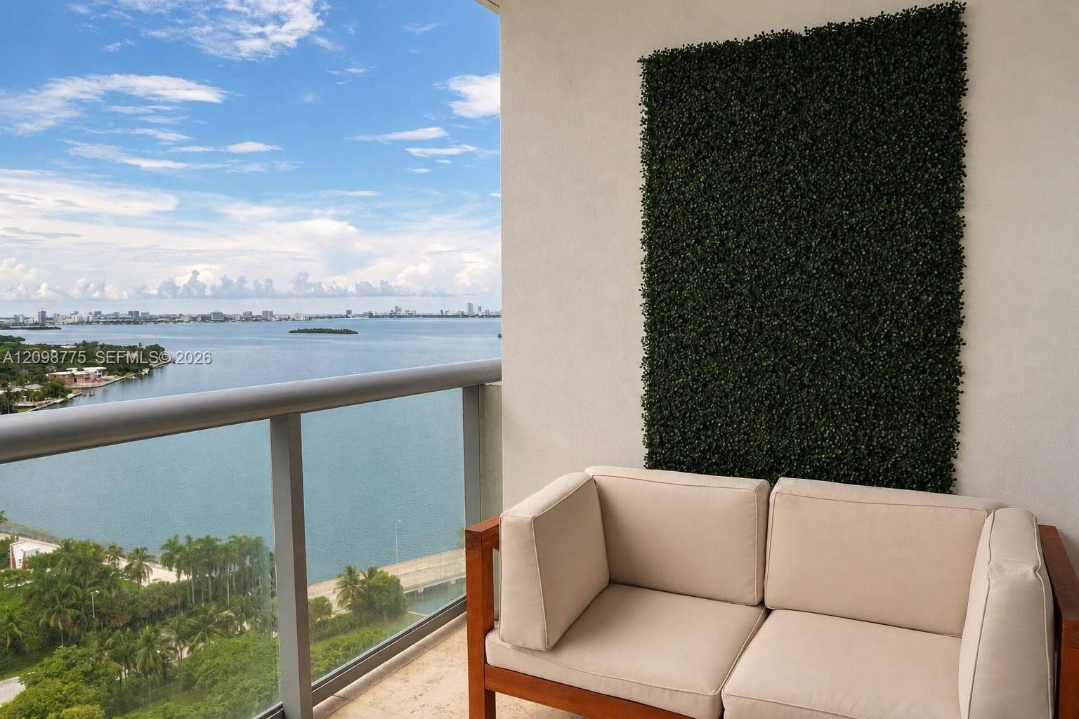 Blue Condominium · #2004 in Miami - Photo 15