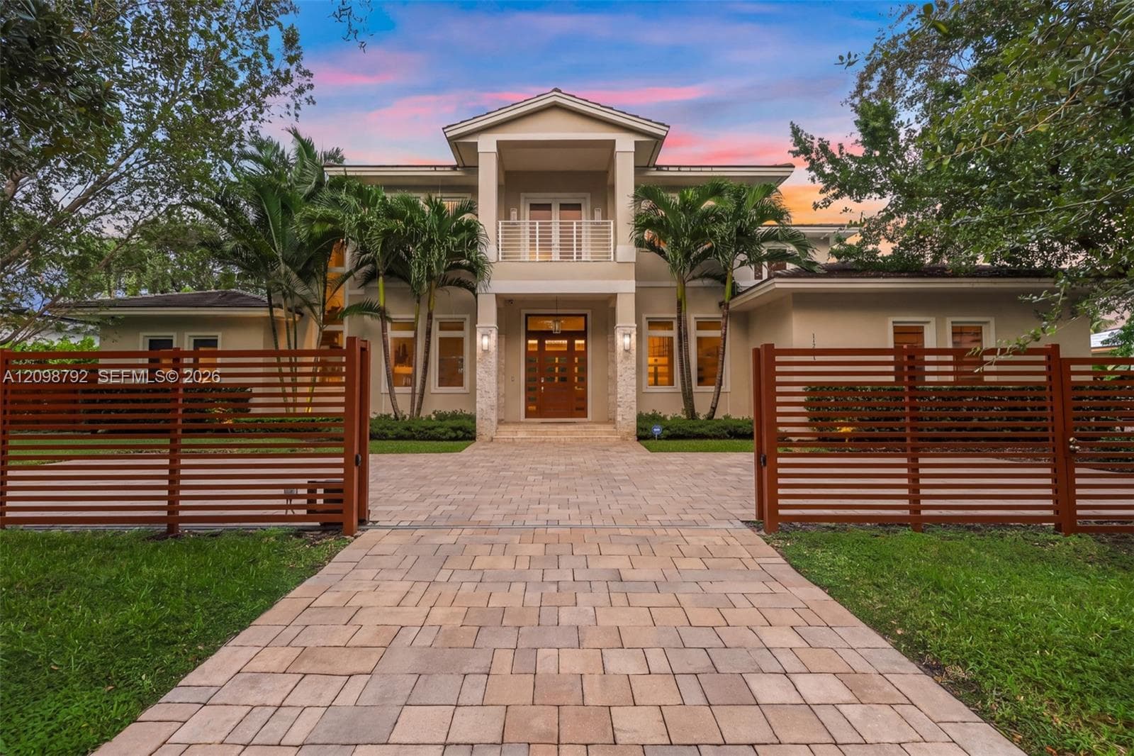 11701 SW 69 Ct photo 2