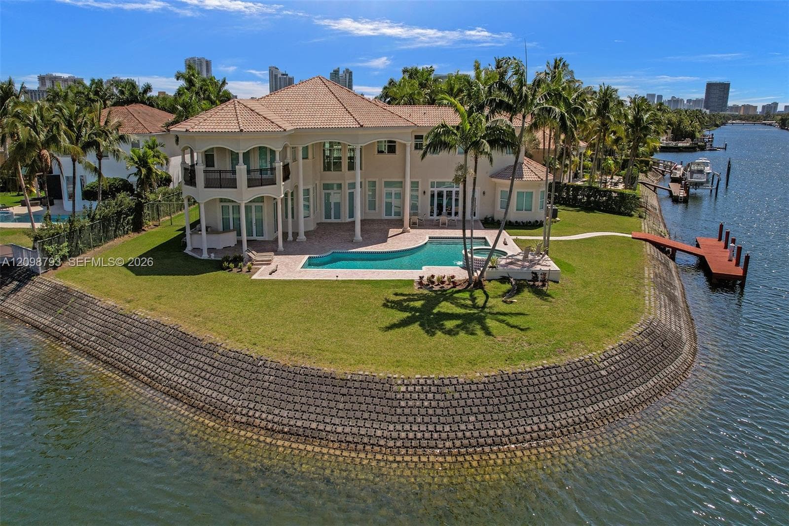 1130 Harbor Ct photo 3