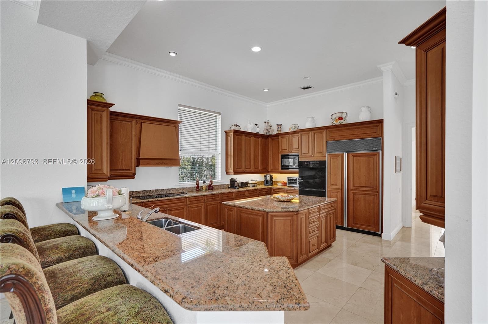 1130 Harbor Ct photo 37