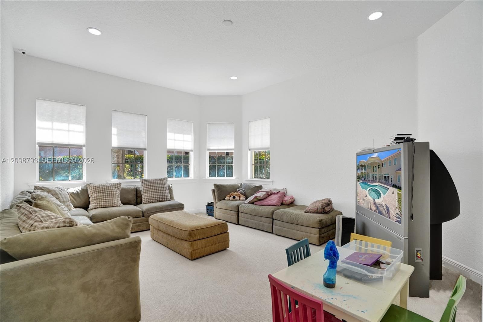 1130 Harbor Ct photo 25