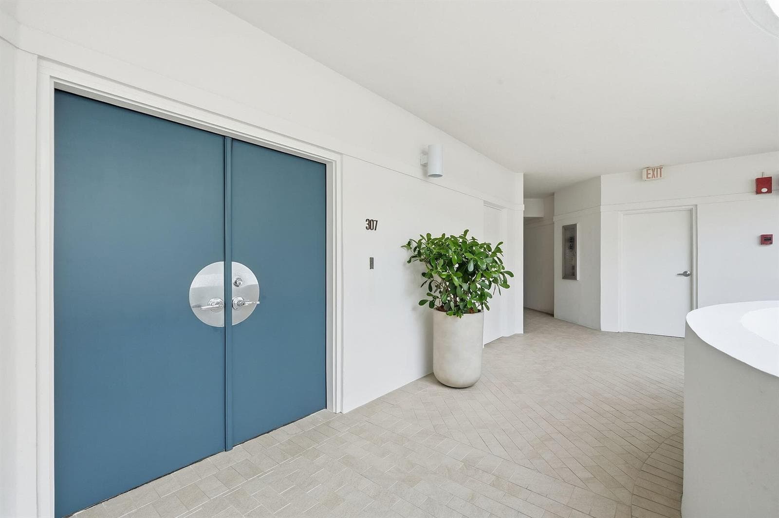 42-web-or-mls-2000_S_Ocean_Blvd_Unit_307
