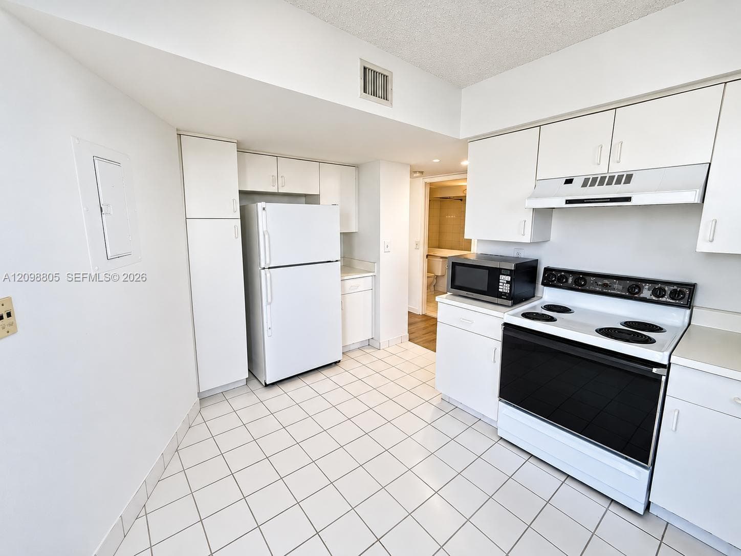 PARC CENTRAL AVENTURA SOU · #1801 in Aventura - Photo 20
