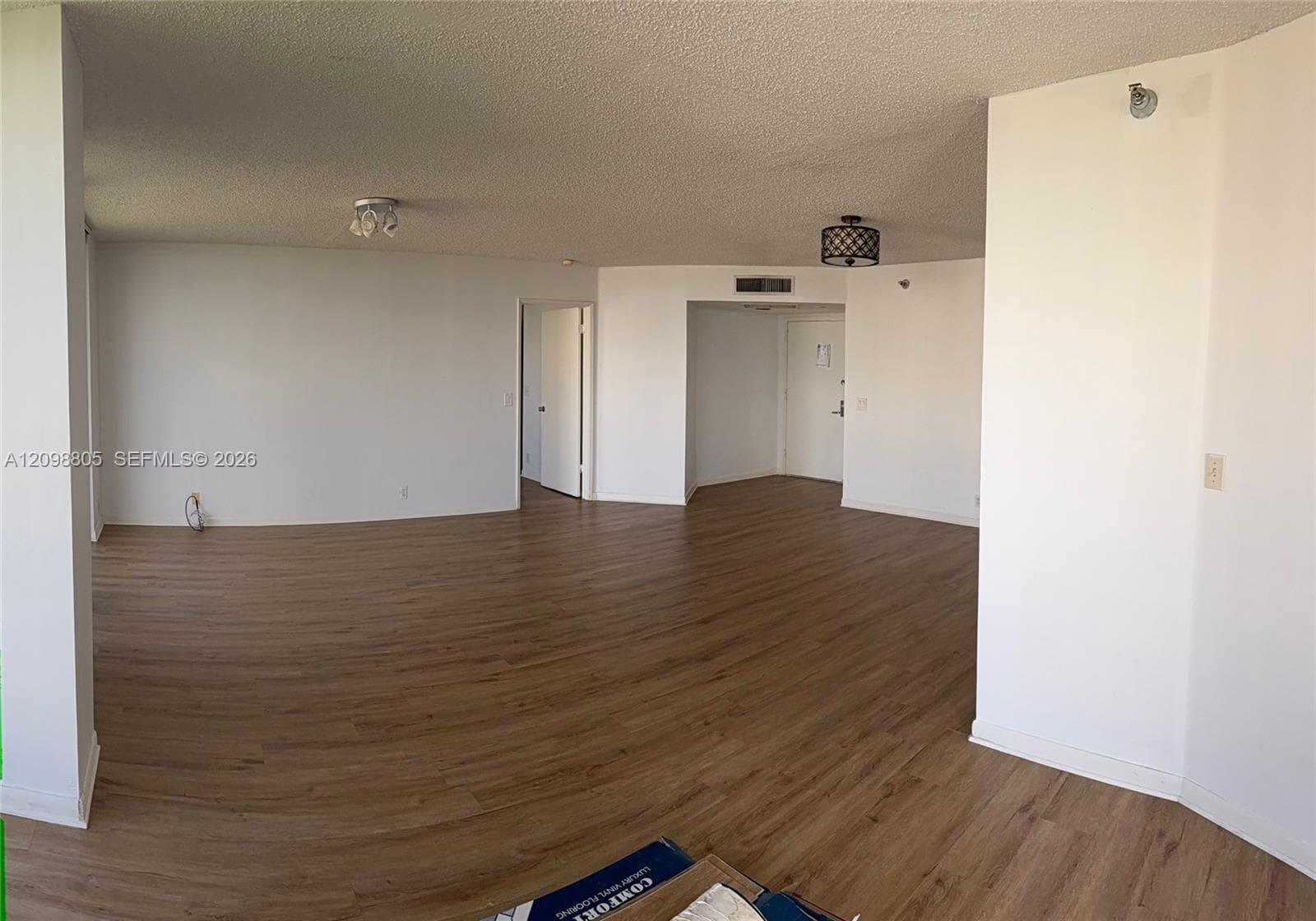 PARC CENTRAL AVENTURA SOU · #1801 in Aventura - Photo 8