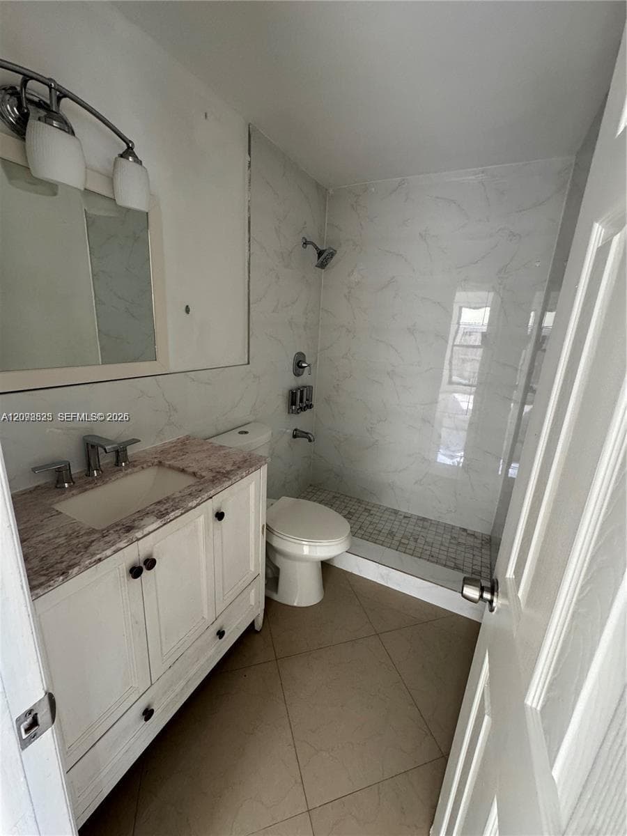 13101 SW 259th St photo 13