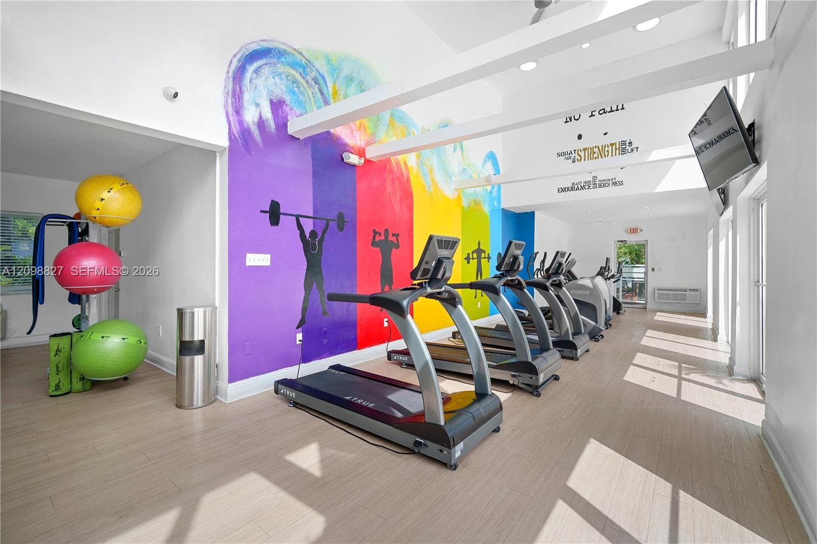 SABAL PALM COURT · #1 in Miami - Photo 9