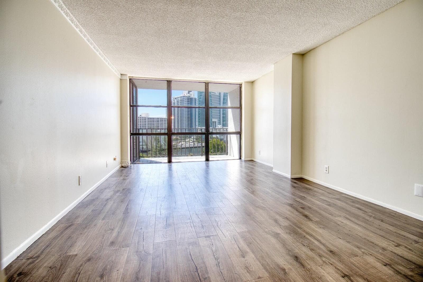 Edroom-4-hdr2-IMG_7693_hdr