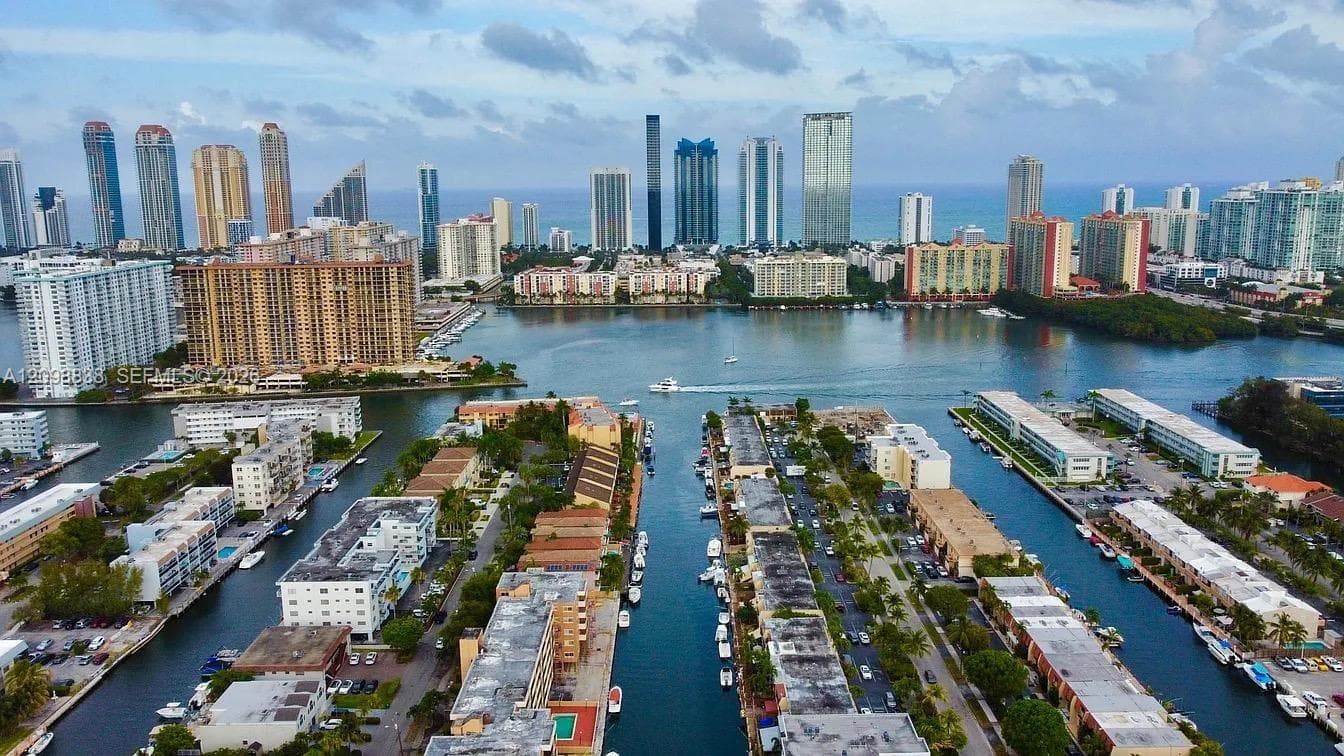 SUNNY SHORES CONDO · #305 in North Miami Beach - Photo 1